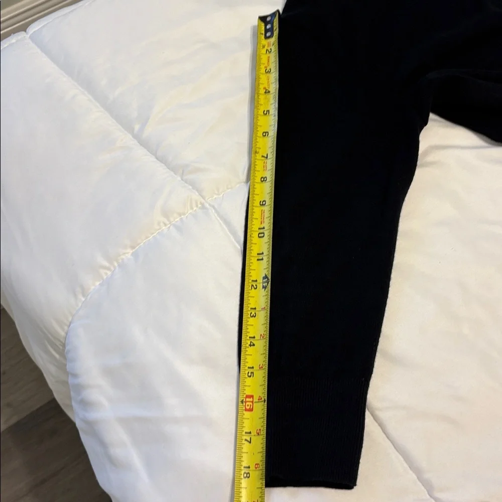 GAP Women's Classic 3/4 Length Sleeve Black Cardigan - Picture 5 of 5